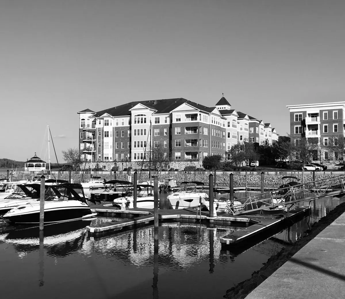 How to Choose a Marina for a Weekend Stopover: 10 Questions to Ask